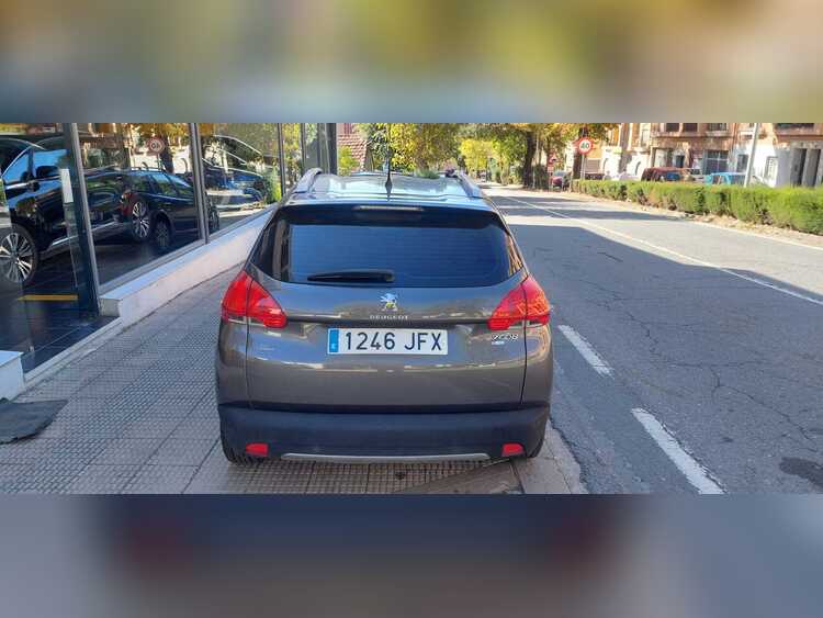 Peugeot 2008 90 cv hdi foto 7